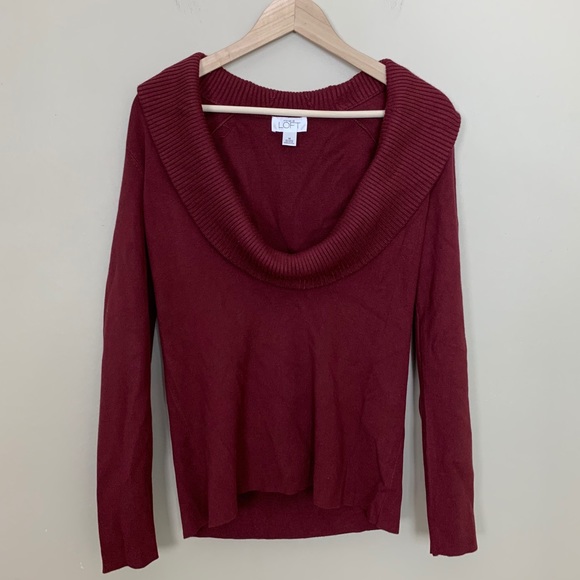 LOFT Sweaters - Ann Taylor Loft • Scoop Neck Burgundy Sweater
